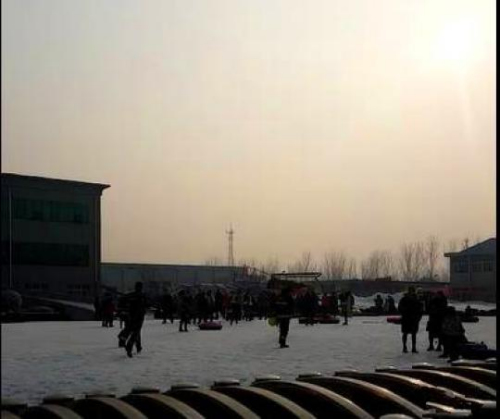 邢臺(tái)巨鹿一處滑雪場坍塌致5傷 滑雪場被封停