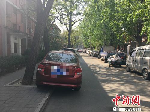 北京擬立法嚴(yán)懲違章停車 能否消弭有“錢”無(wú)恐？