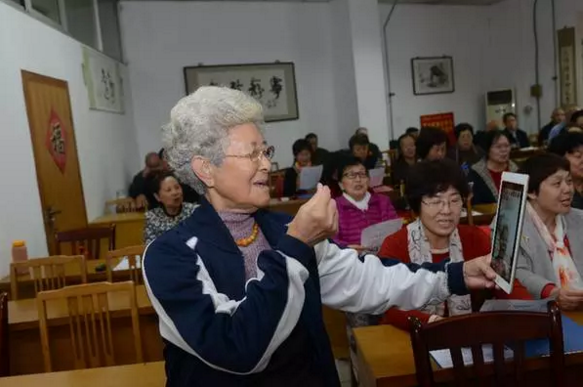 【中國網(wǎng)事·感動河北】人老心不老！她們是網(wǎng)紅奶奶組合！