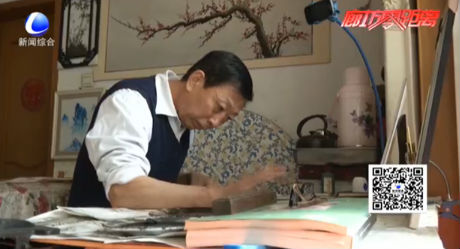 六旬老人指掌作畫(huà) 獨(dú)具特色期待傳承