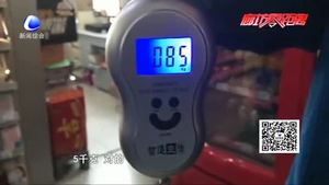 記者調(diào)查：袋裝大米短斤少兩是普遍現(xiàn)象嗎？
