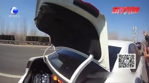 零距離·交通： 隨意停車查導航 不服處罰阻礙執(zhí)法