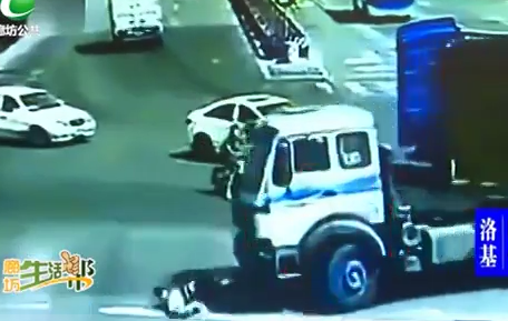 開車謹(jǐn)防“鬼探頭”，交警教您如何避開這顆“炸彈”