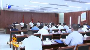 市委理論學習中心組舉行學習會