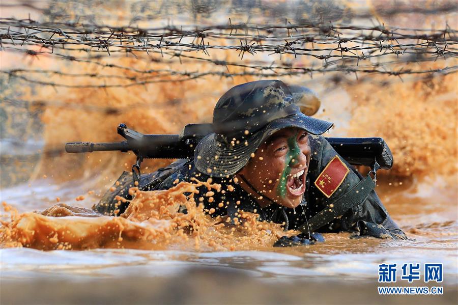 （澳門(mén)回歸20周年）（4）八一軍旗耀濠江——中國(guó)人民解放軍進(jìn)駐澳門(mén)20周年紀(jì)實(shí)