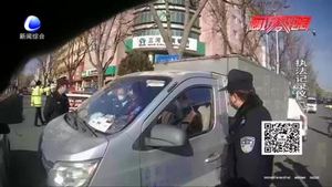零距離·交通：駕駛報(bào)廢車還敢威脅民警？猖狂司機(jī)被刑拘